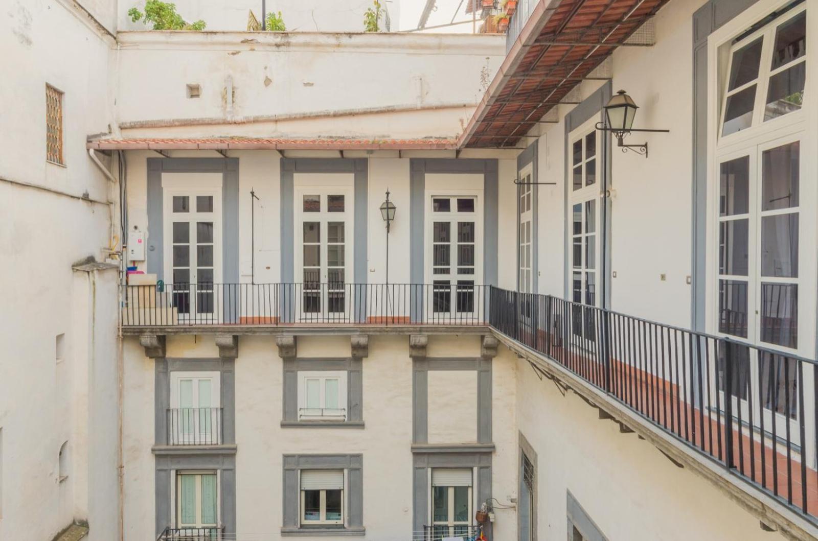 Corte Capomazza Appartamenti Napoli Esterno foto