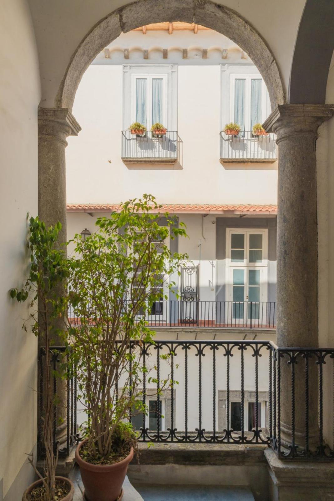 Corte Capomazza Appartamenti Napoli Esterno foto