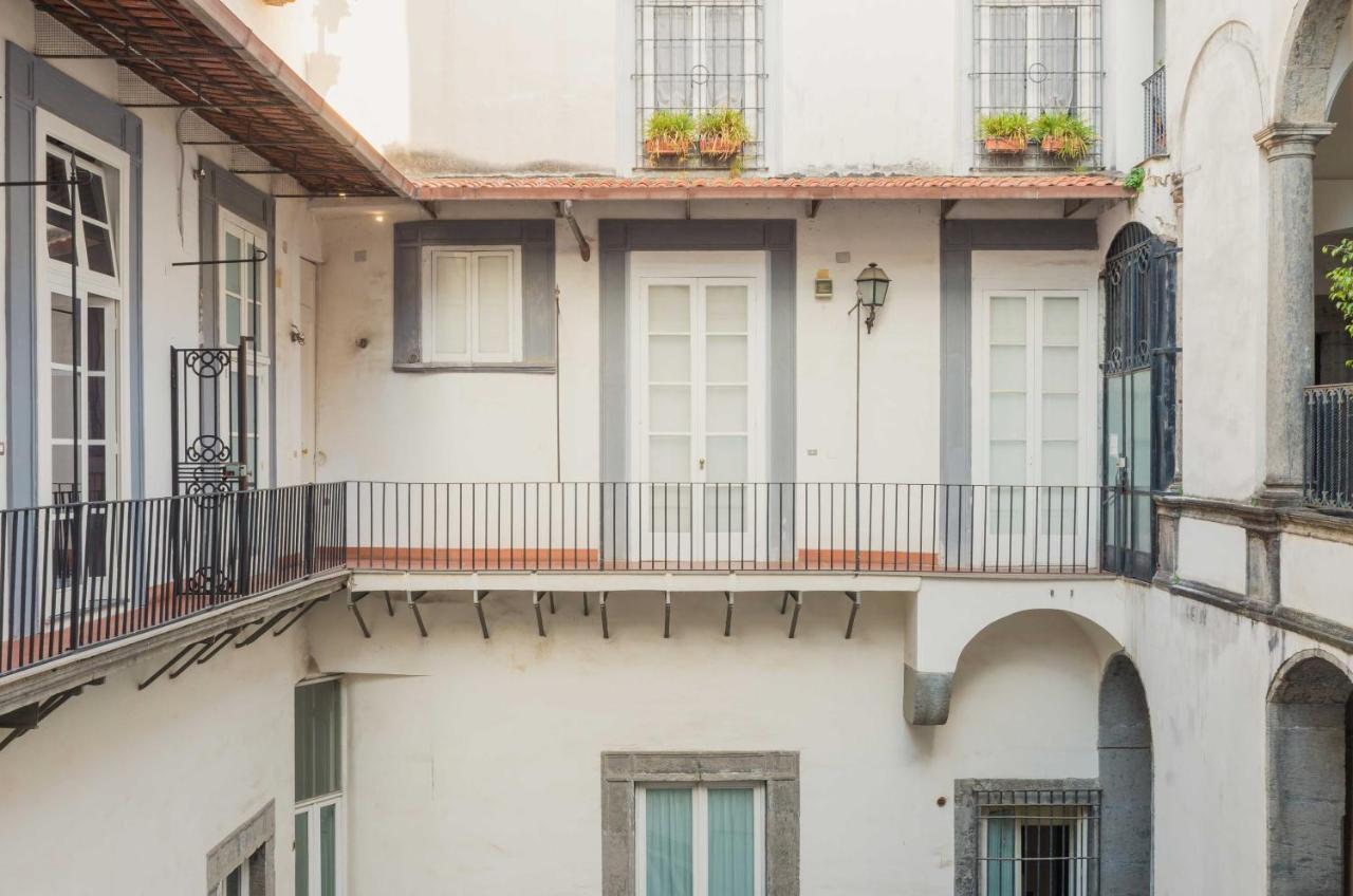 Corte Capomazza Appartamenti Napoli Esterno foto