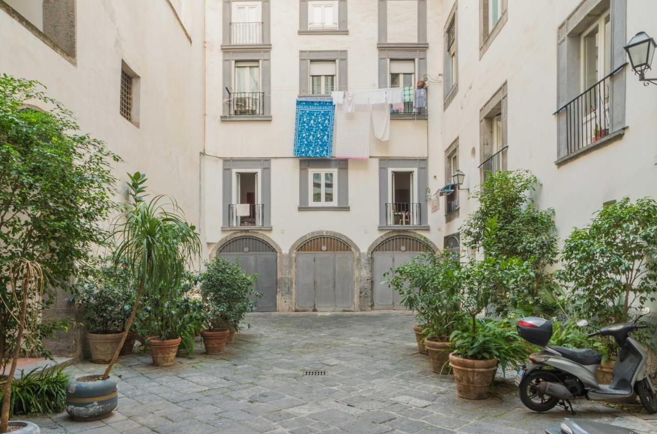 Corte Capomazza Appartamenti Napoli Esterno foto